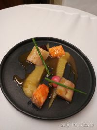 Marinované ryby,jahodové pyré