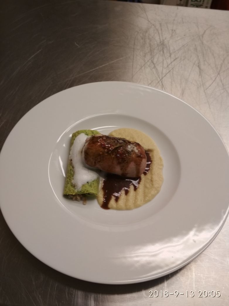 panenka,pýré z kedluba,špenátová palačinka,masový jus,